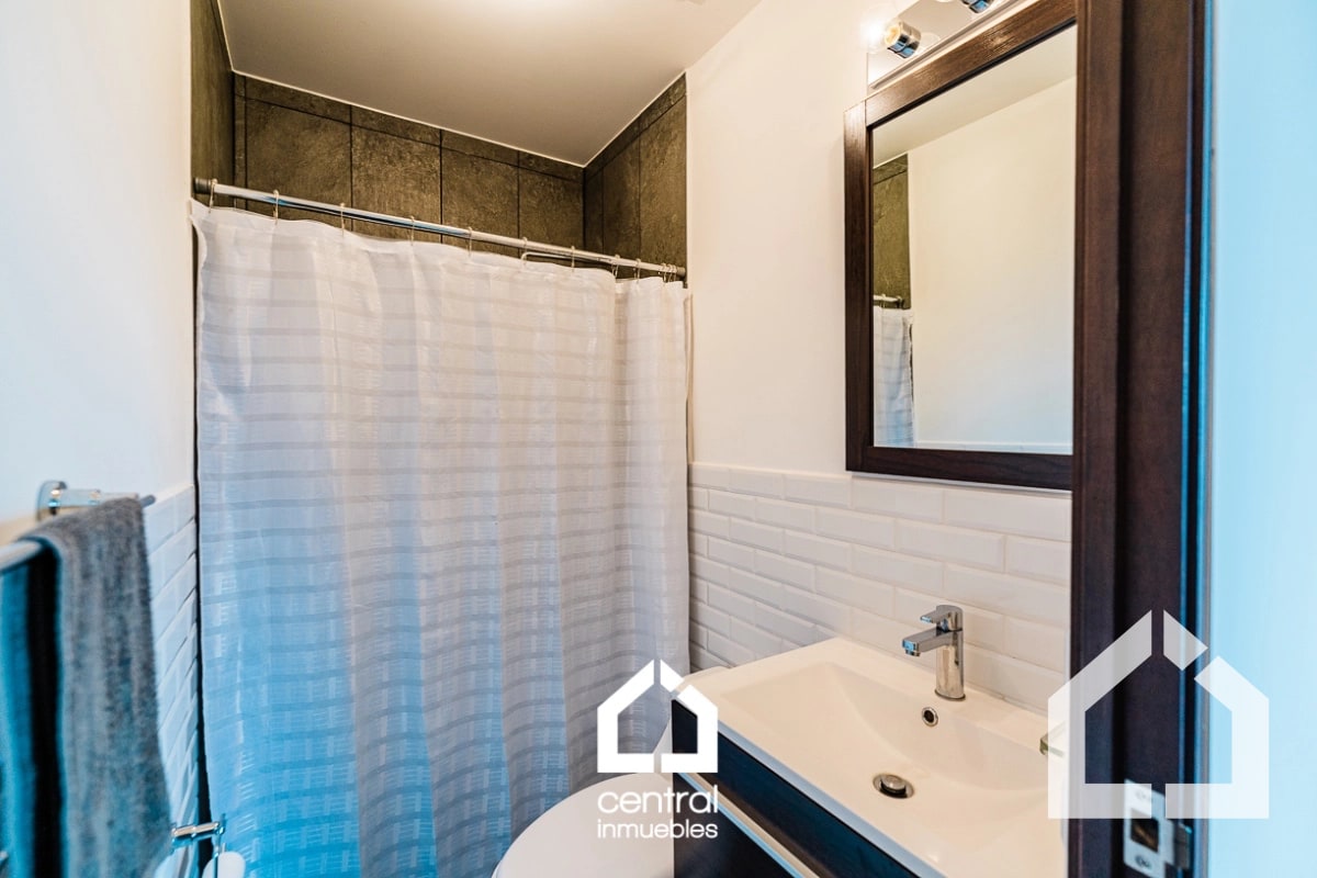 En venta apartamento de 2 habitaciones en Balmes 47, zona 11 - 6