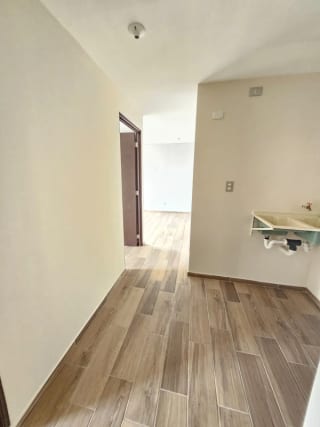 Vendo apartamento en zona 11 sobre la Roosevelt a la altura de centro españo — Apartamento en Alquiler en Zona 11, Guatemala, Ciudad — miniatura 7 de 8