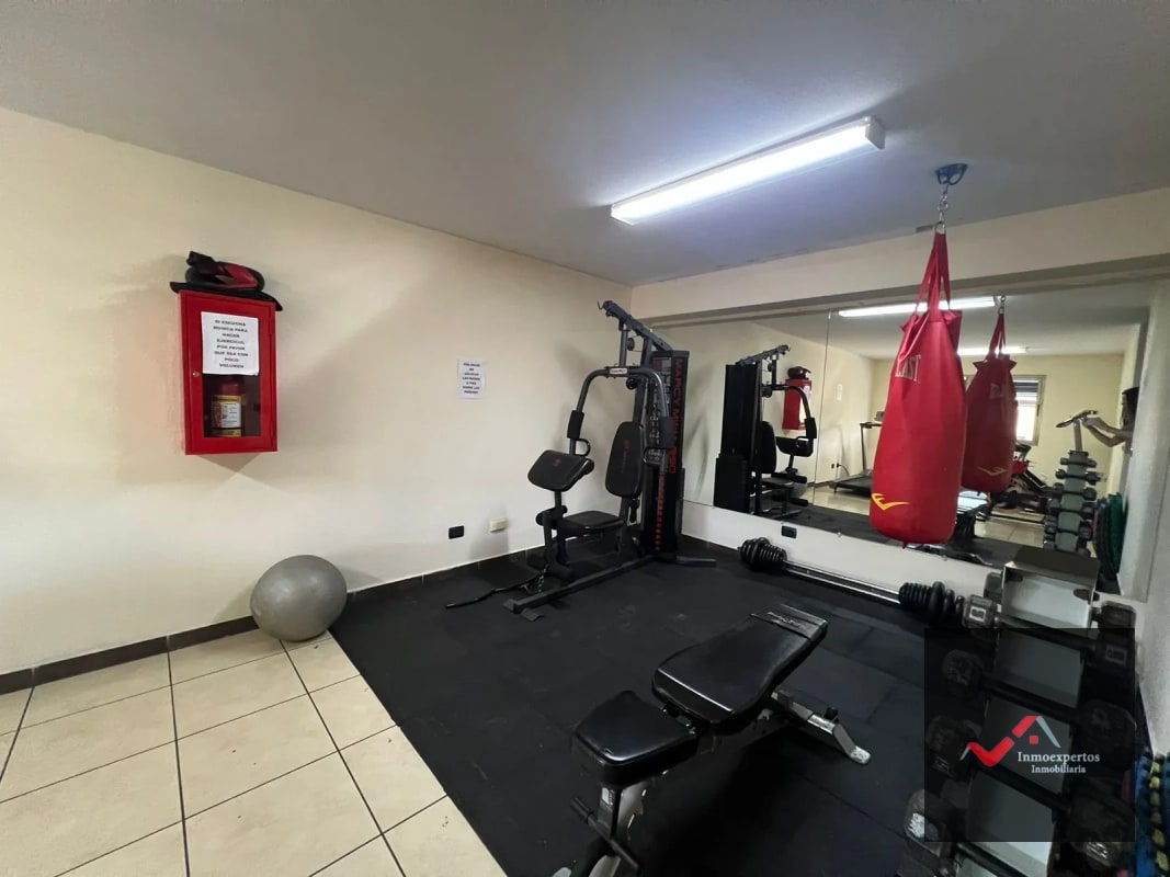 APARTAMENTO EN VENTA ZONA 11 JARDINES DE LAS CHARCAS - 3