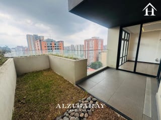 Apartamento con Jardín | 3 Hab. | Edificio en Zona 10 — Apartamento en Alquiler en Zona 10, Guatemala, Ciudad — miniatura 14 de 15