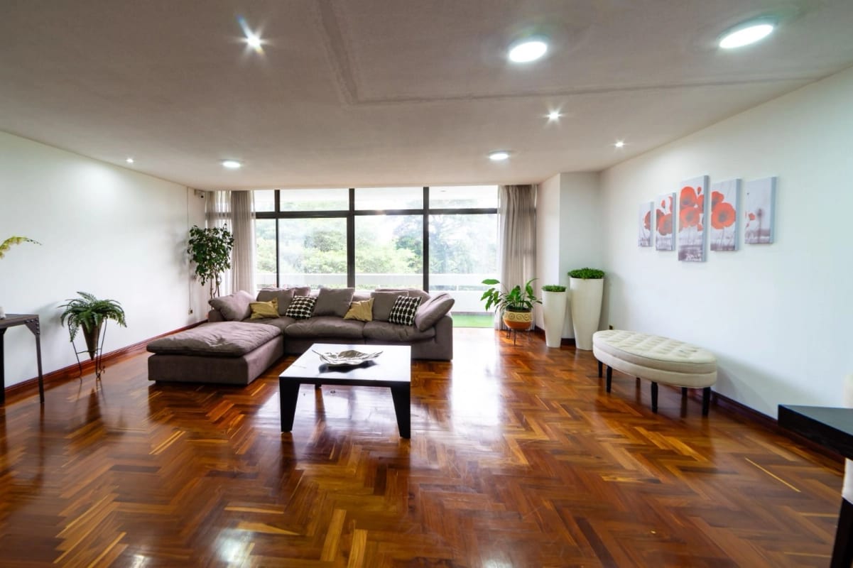 APARTAMENTO EN VENTA EN ZONA 14 — Apartamento en Venta en Villa Mayor, Zona 14, Guatemala, Ciudad — foto 1 de 6