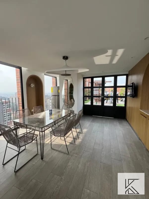 Moderno apartamento en VENTA en Edificio Airali, zona 10 — Apartamento en Venta en Airali, Zona 10, Guatemala, Ciudad — foto 14 de 16