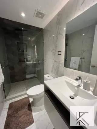 Moderno apartamento en VENTA en Edificio Airali, zona 10 — Apartamento en Venta en Airali, Zona 10, Guatemala, Ciudad — miniatura 4 de 16