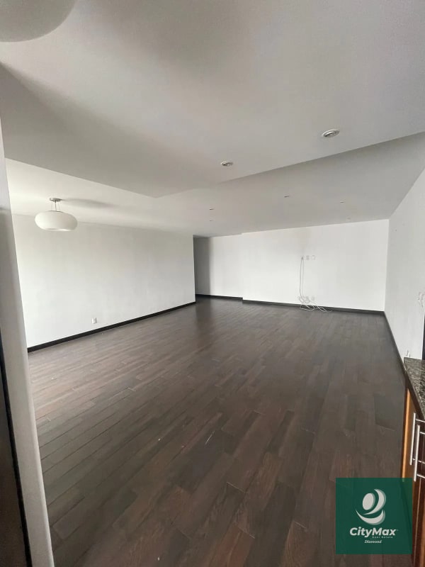 Apartamento en Renta en Zona 14, Ciudad de Guatemala - 5
