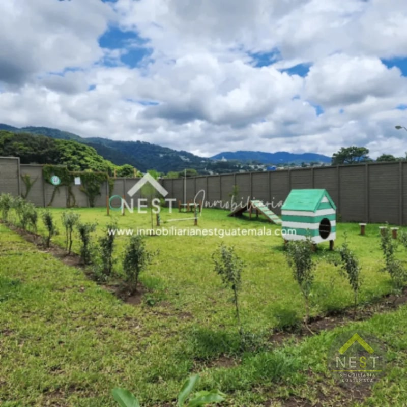 Apartamento en primer nivel con jardín y pérgola en VENTA | SAKAI - final de la Roosevelt - 3