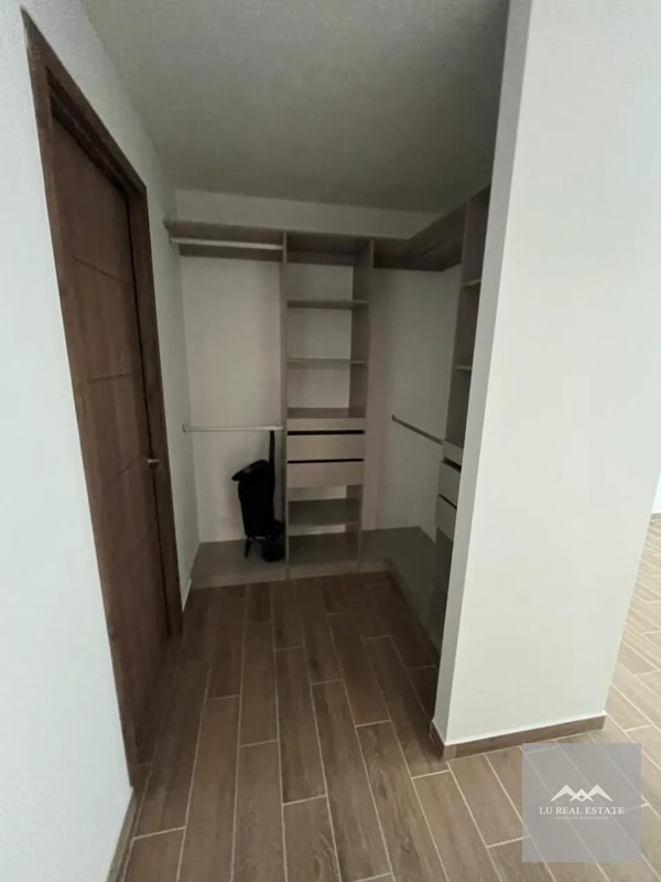 Apartamento de dos habitaciones en z14 - 1