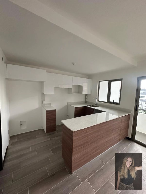 Apartamento en renta Edificio Segheria zona 14 sector la villa - 15
