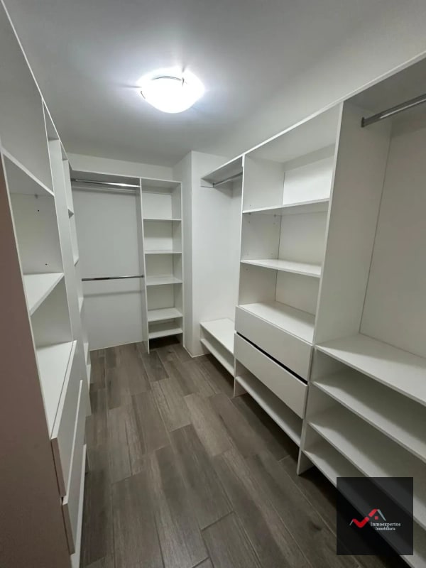 APARTAMENTO EN RENTA ZONA 14 LA VILLA - 12