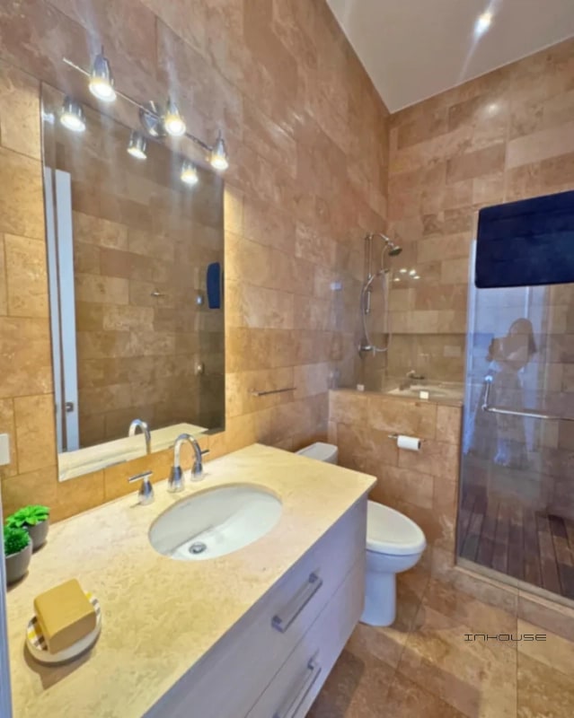 APARTAMENTO EN RENTA ZONA 10, VÍA SIETE - 5