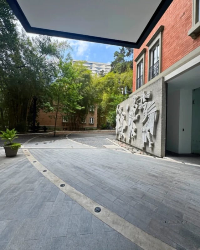 APARTAMENTO EN RENTA ZONA 10, VÍA SIETE - 2