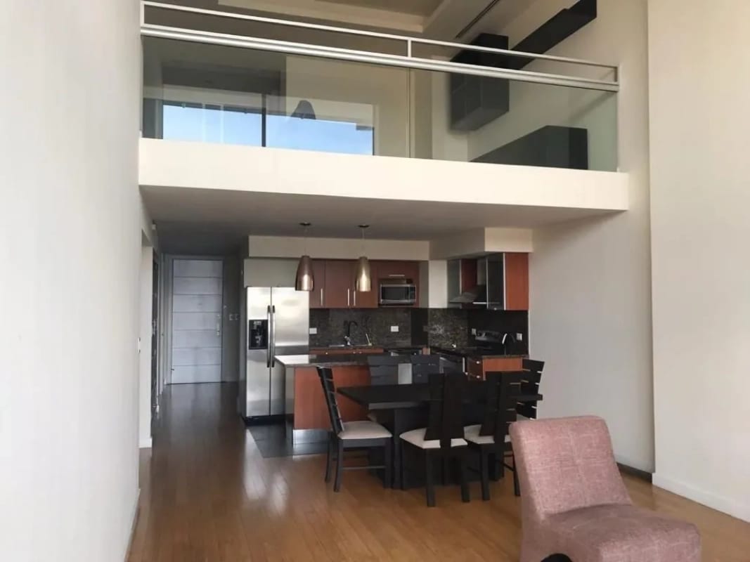 Alquilo Apto Amueblado en Zona 10 Edificio Atrium — Apartamento en Alquiler en Atrium, Zona 10, Guatemala, Ciudad — foto 1 de 14