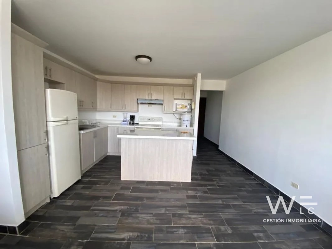 VENDO APARTAMENTO ZONA 14 - 8