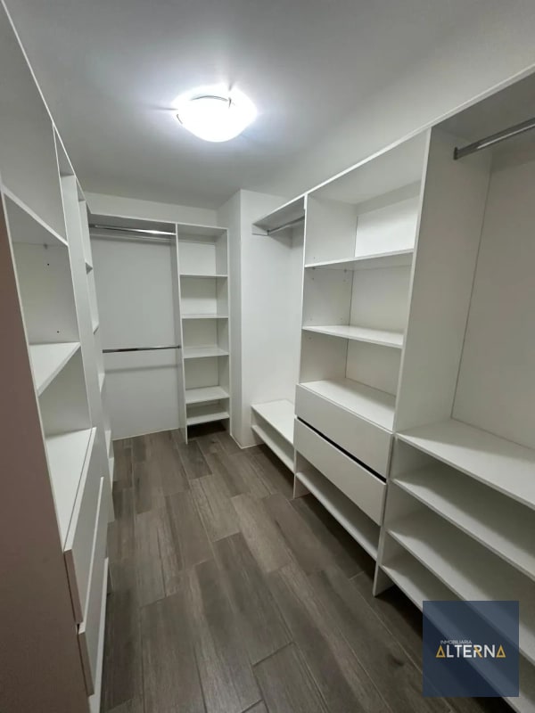Amplio Apartamento en Renta en Zona 14 Edificio Segheria - 3