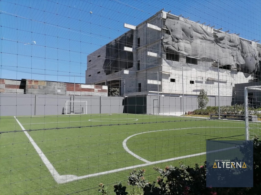 Amplio Apartamento en Renta en Zona 14 Edificio Segheria - 2