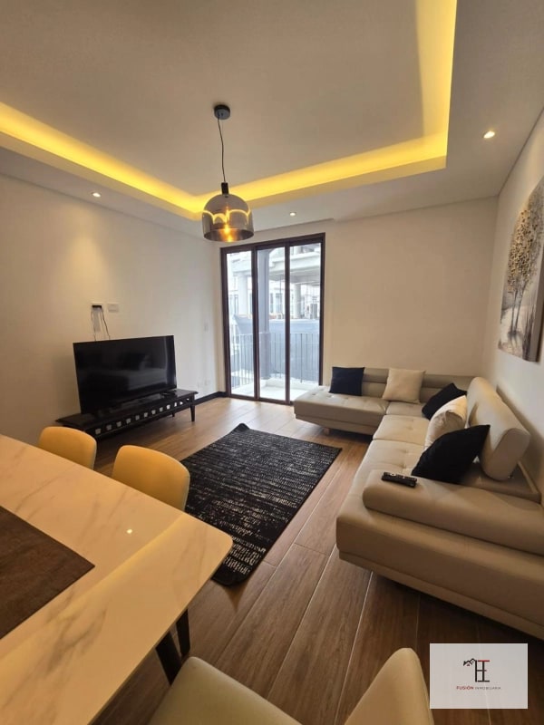 Rento / Vendo apartamento en zona 16,  Cayalá Lirios 3 - 6