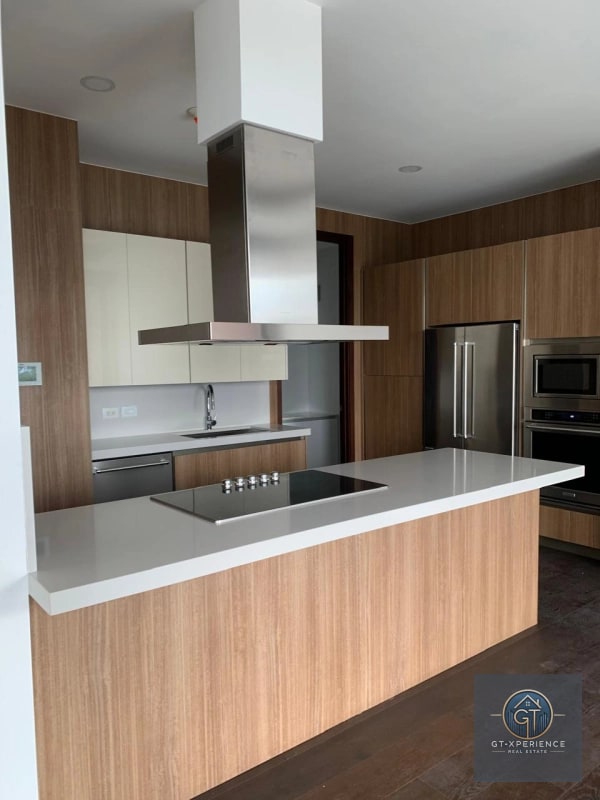 Lindo apartamento en edificio ECHO, zona 14 - 11