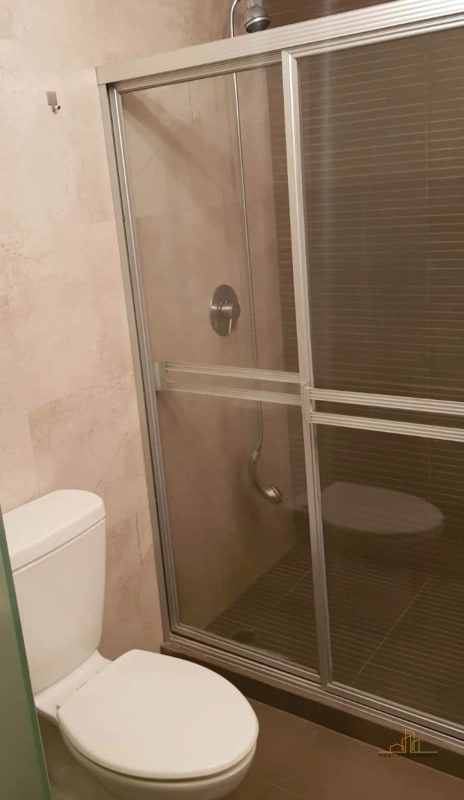 Apartamento amueblado en venta zona 10, cercano a los Próceres- - 2