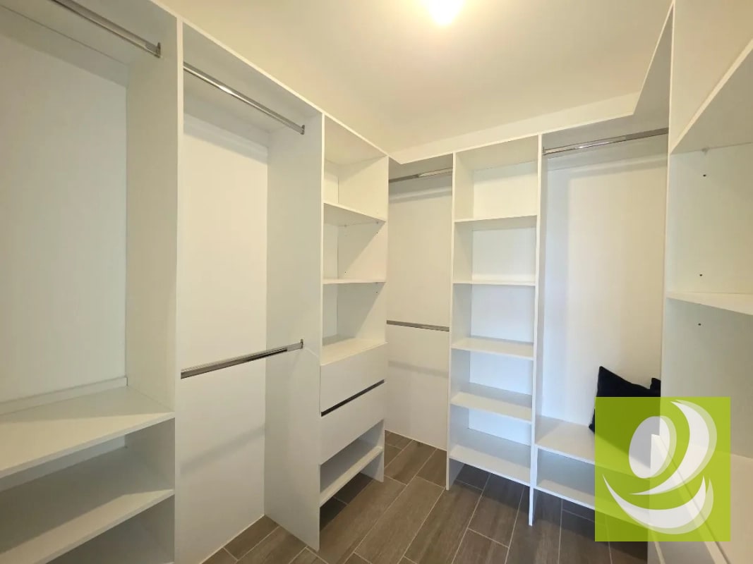 Vendo Apartamento Primer Nivel Zona 14 - 2