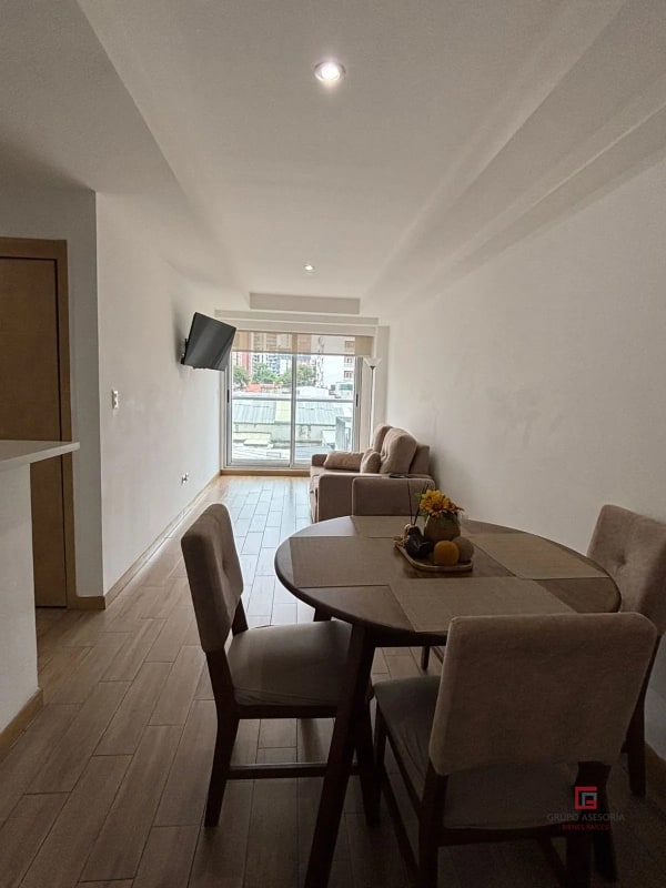 Lindo apartamento en renta en City Haus Zona 10 - 1