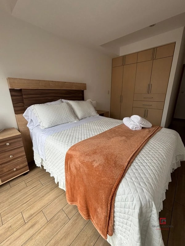 Lindo apartamento en renta en City Haus Zona 10 - 12