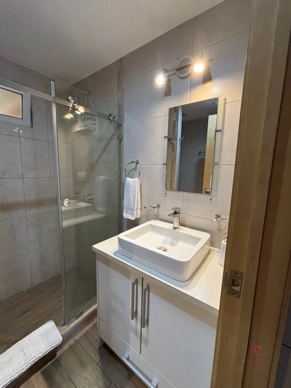 Lindo apartamento en renta en City Haus Zona 10 - 9