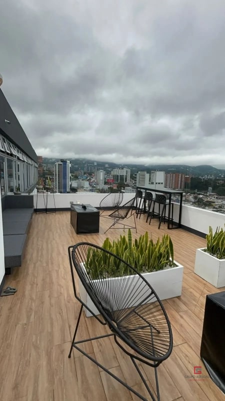 Lindo apartamento en renta en City Haus Zona 10 - 3