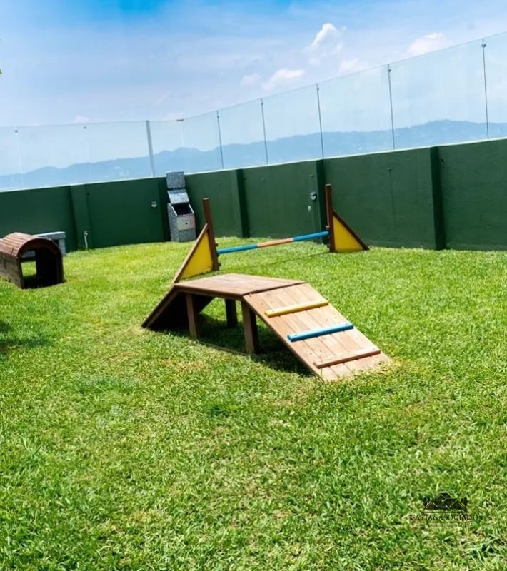 APARTAMENTO EN VENTA ZONA 4 - 8