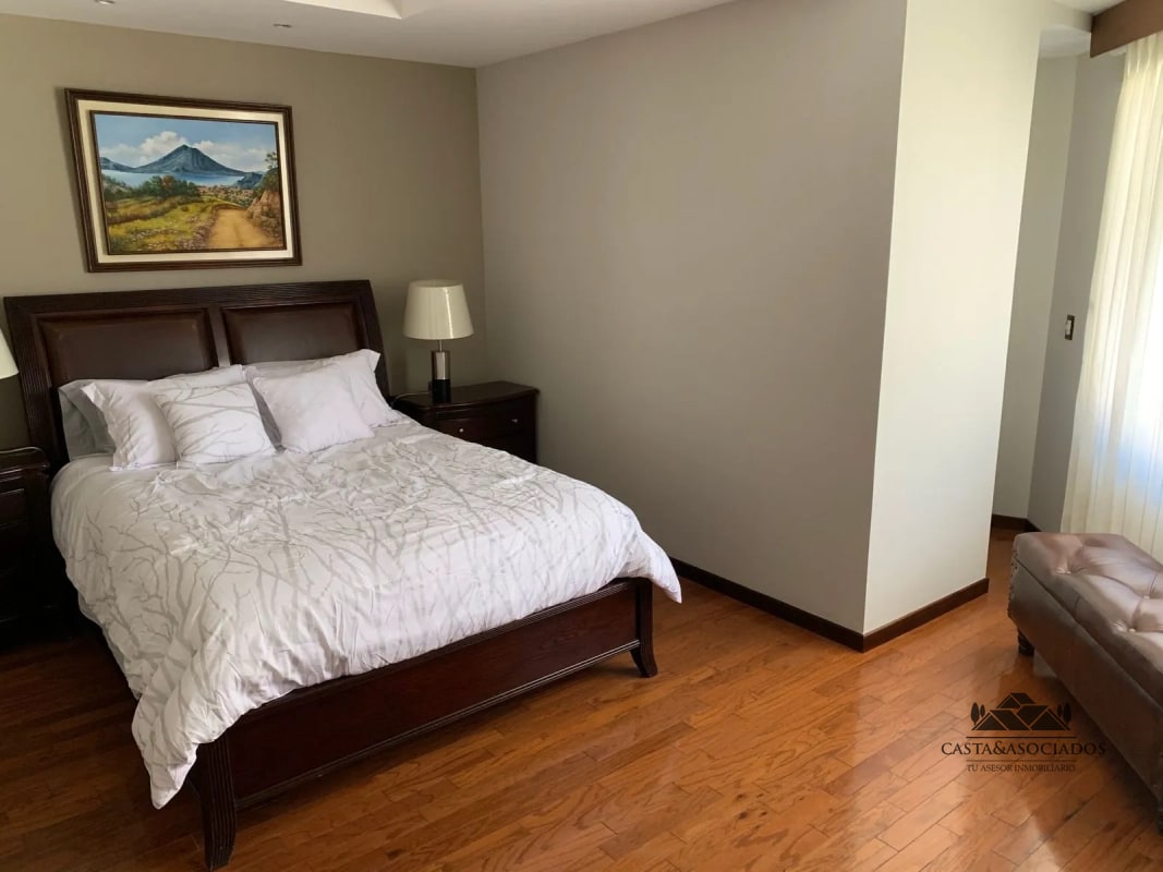 APARTAMENTO EN VENTA ZONA 14 - 4