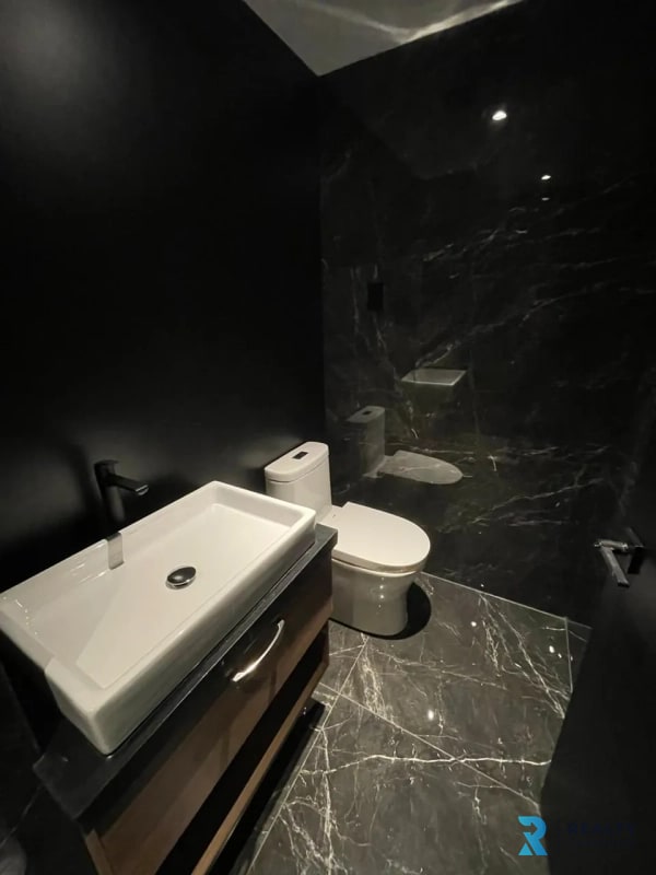 VENDO APARTAMENTO ZONA 11 VILLA MARISCAL Nivel Alto!! - 2
