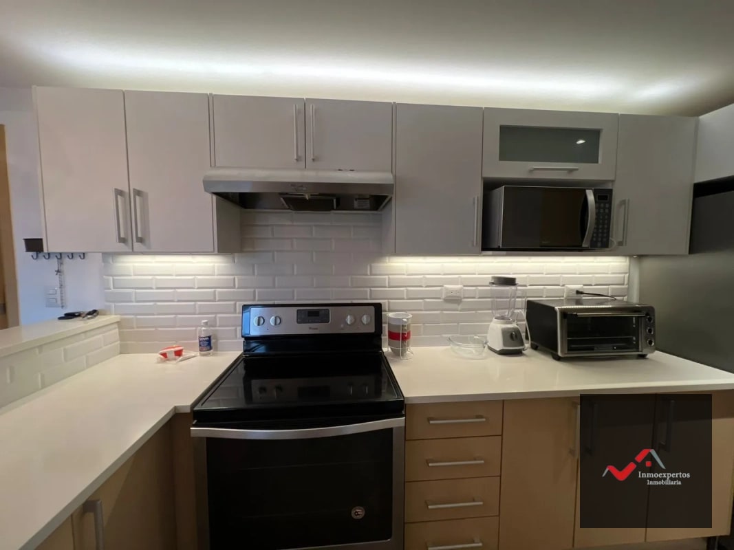 APARTAMENTO AMUEBLADO EN VENTA ZONA 10 - 7