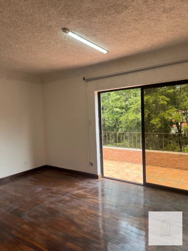 Apartamento amplio en venta/renta zona 15 - 8