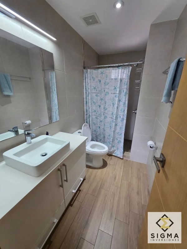EN VENTA: Apartamento en zona 10, CITYHAUS, 2 habitaciones 2 parqueos - 15
