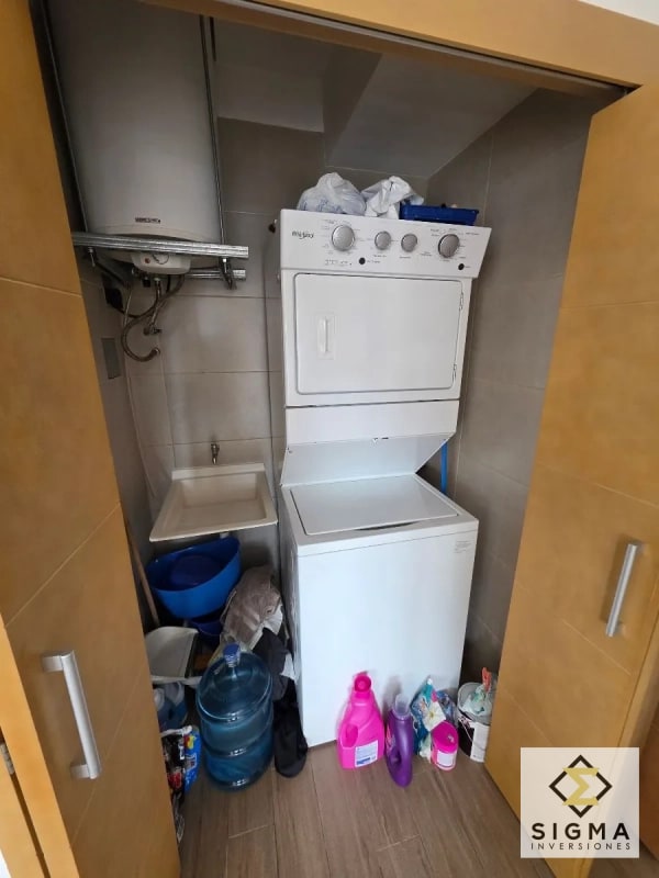 EN VENTA: Apartamento en zona 10, CITYHAUS, 2 habitaciones 2 parqueos - 12