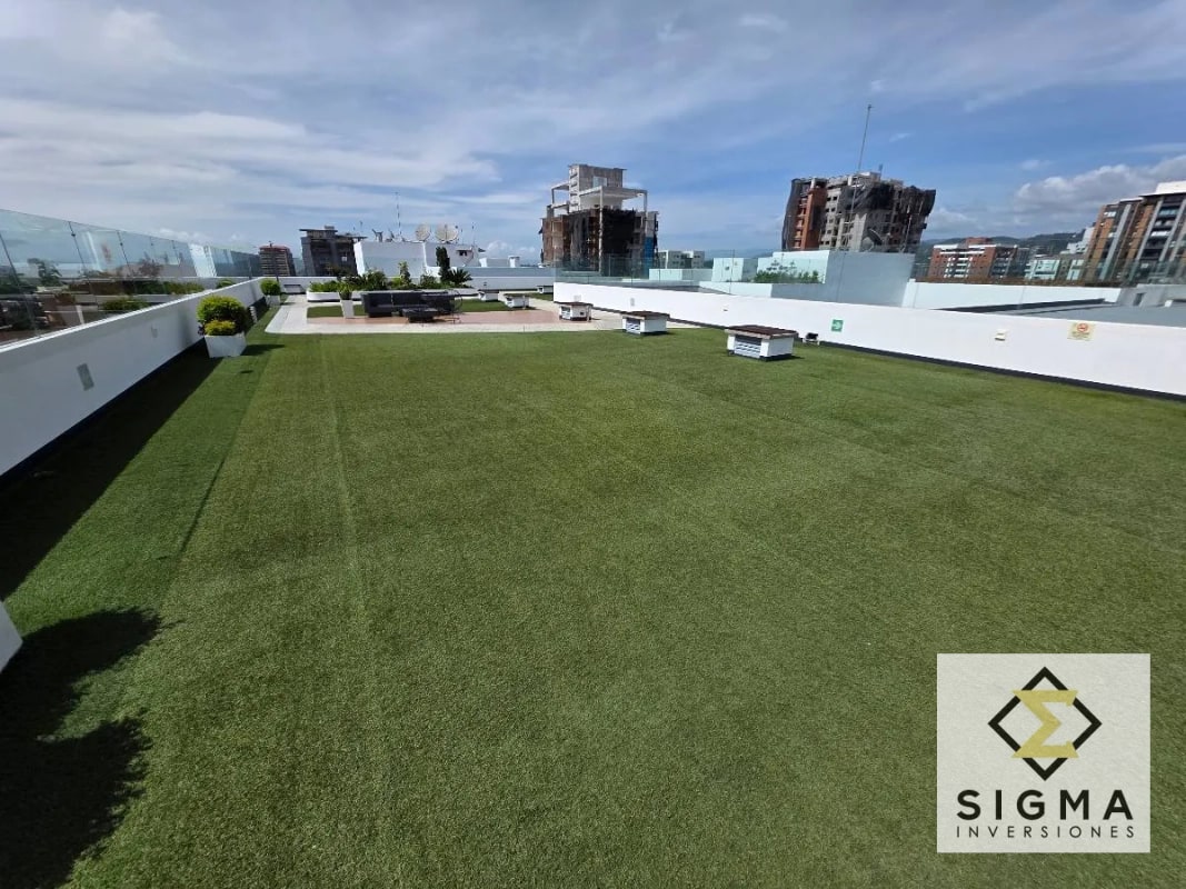 EN VENTA: Apartamento en zona 10, CITYHAUS, 2 habitaciones 2 parqueos - 8