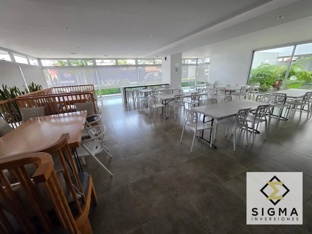 EN VENTA: Apartamento en zona 10, CITYHAUS, 2 habitaciones 2 parqueos - 4