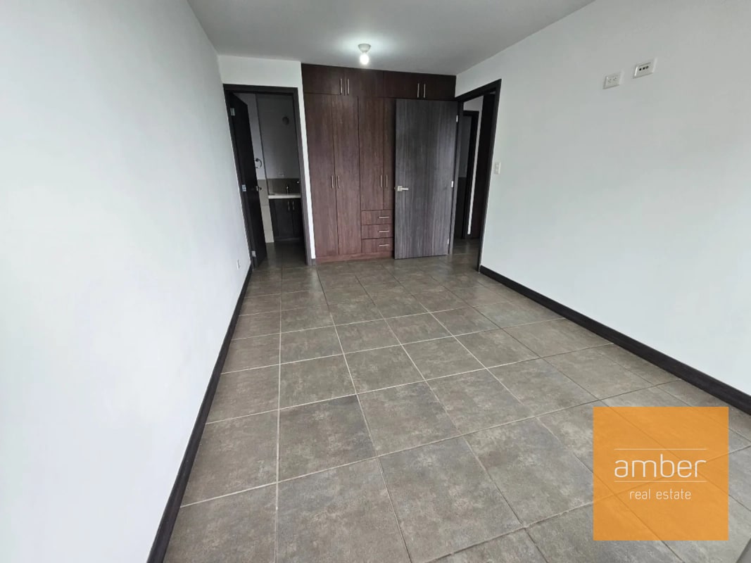 Apartamento en Edificio 3-85, zona 15 - 10