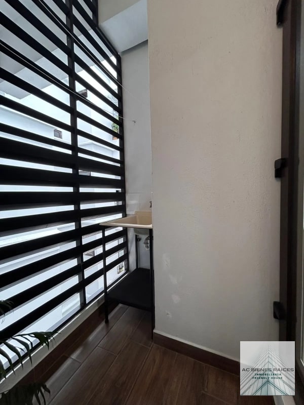 RENTA /VENTA  APARTAMENTO BALMES ZONA 11 - 12