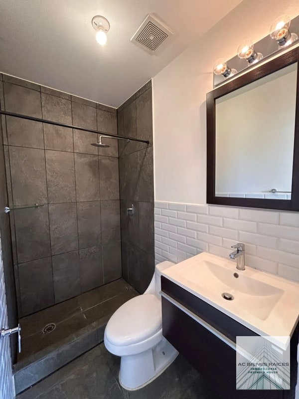 RENTA /VENTA  APARTAMENTO BALMES ZONA 11 - 11