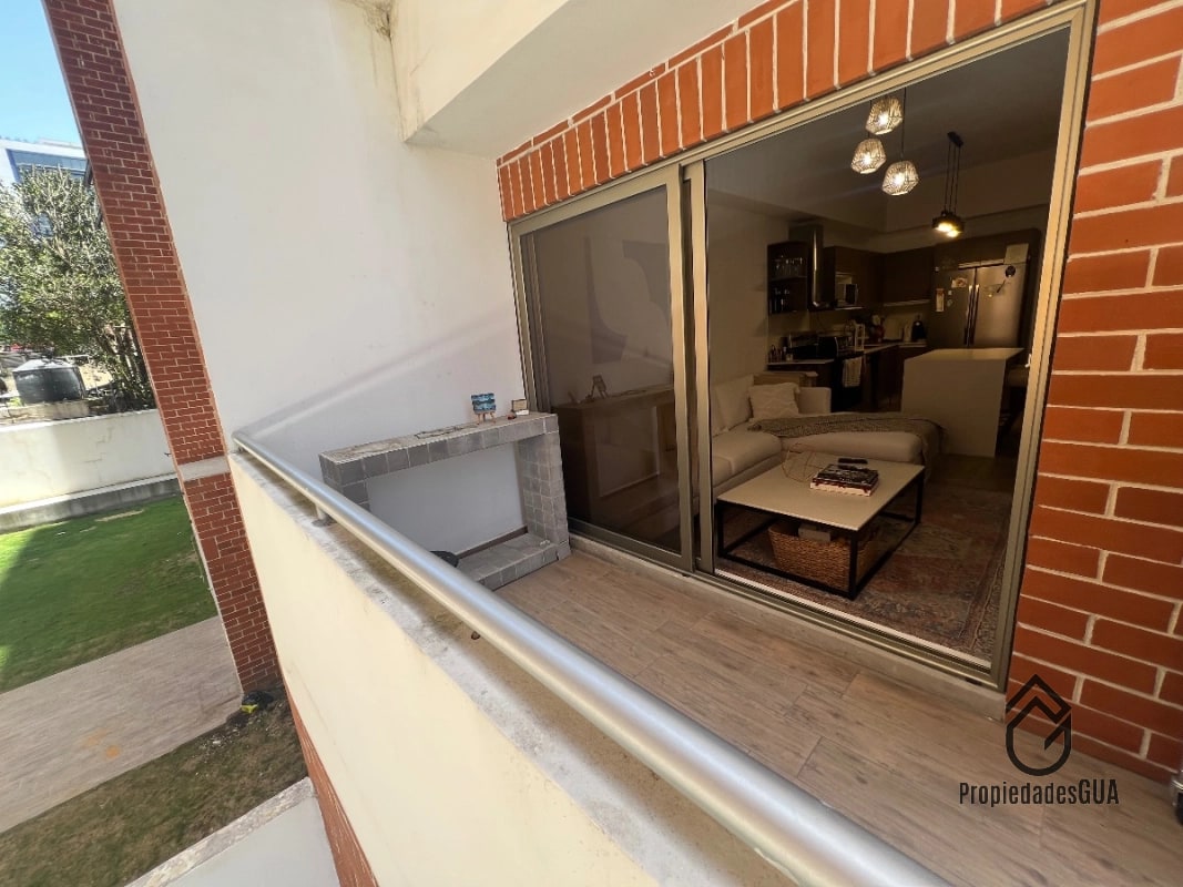Apto de 1 dormitorio con balcón - 1
