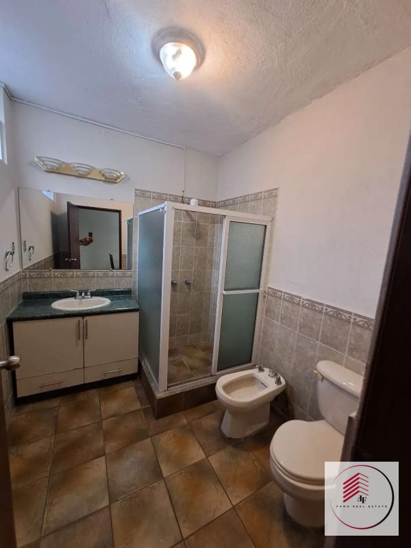 Apartamento amueblado de una habitación en zona 10 Oakland a una cuadra de Oakland mall - 7