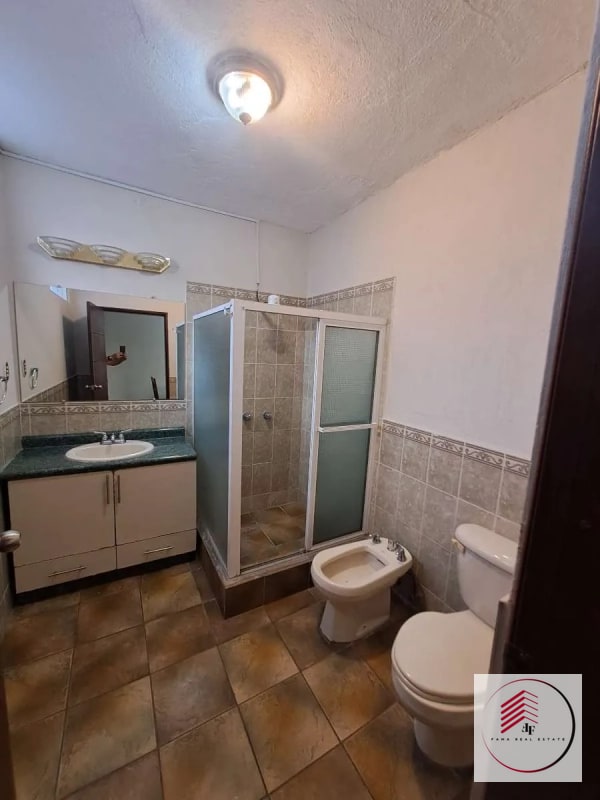 Apartamento amueblado de una habitación en zona 10 Oakland a una cuadra de Oakland mall - 6
