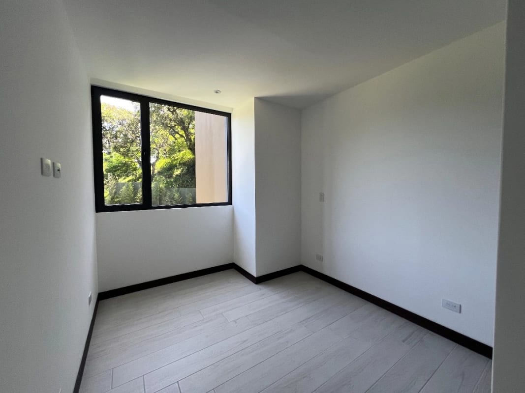 SPAZIO RESIDENCIAS Z15, 3 DORMITORIOS, 139 MTS2 DORMITORIO DE SERVICIO $2,000 INCLUYE MANTENIMIENTO E IVA — Apartamento en Alquiler en Zona 15, Guatemala, Ciudad — foto 5 de 13