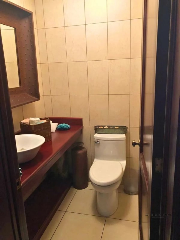 APARTAMENTO EN VENTA ZONA 16 ENCINOS DE CAYALA CON JARDIN - 4