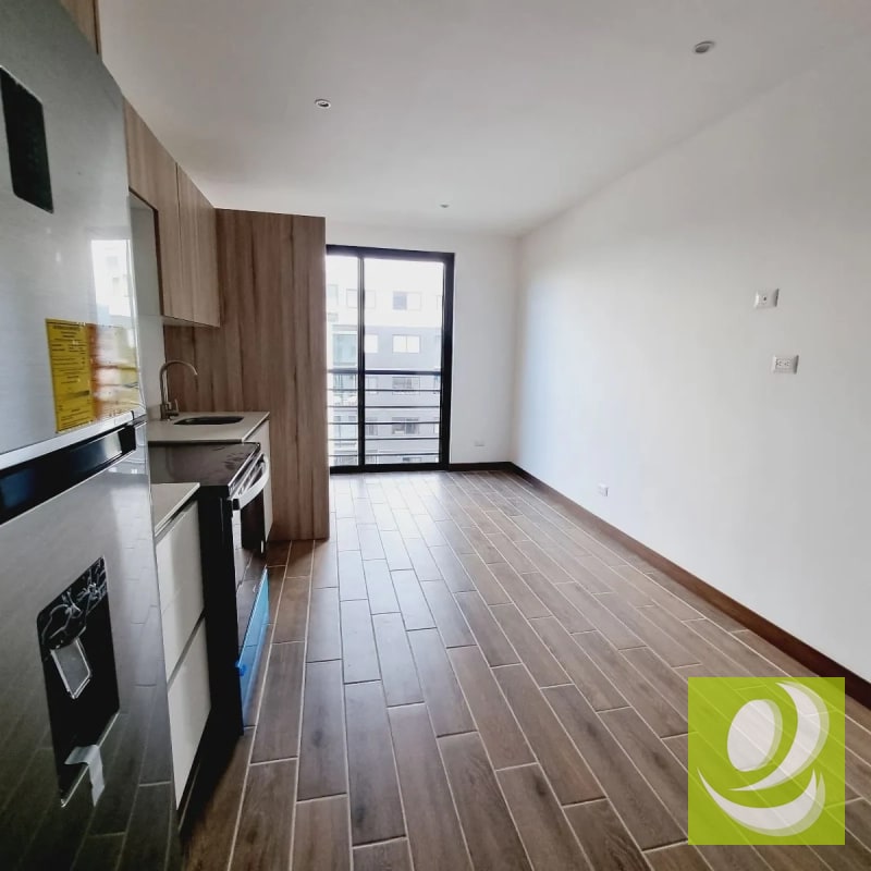 APARTAMENTO EN VENTA ZONA 14 - 7