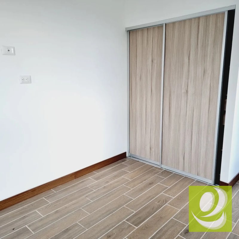 APARTAMENTO EN VENTA ZONA 14 - 3