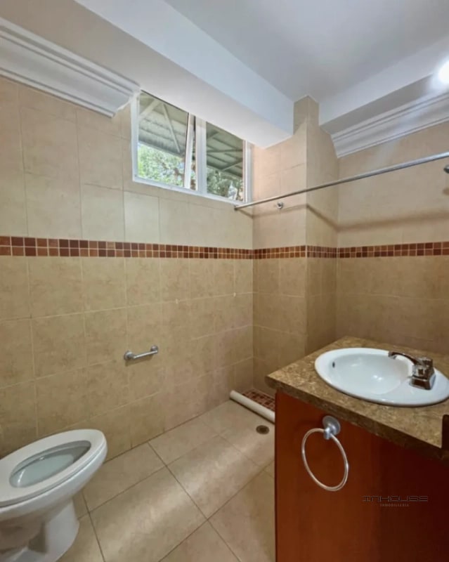 APARTAMENTO EN RENTA AMUEBLADO  ZONA 16, LA MONTAÑA - TIPO ESTUDIO - 2