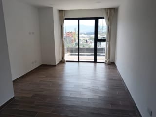 Se renta apartamento, 3 hab, Parque 14, $1300 — Apartamento en Alquiler en Parque 14, Zona 14, Guatemala, Ciudad — miniatura 1 de 10