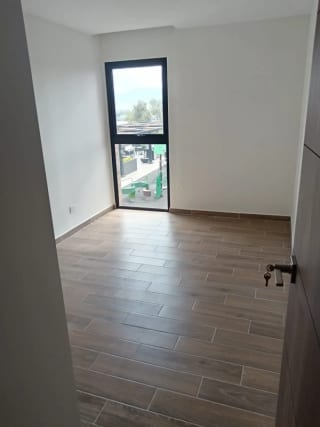 Se renta apartamento, 3 hab, Parque 14, $1300 — Apartamento en Alquiler en Parque 14, Zona 14, Guatemala, Ciudad — miniatura 7 de 10