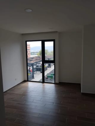 Se renta apartamento, 3 hab, Parque 14, $1300 — Apartamento en Alquiler en Parque 14, Zona 14, Guatemala, Ciudad — miniatura 5 de 10