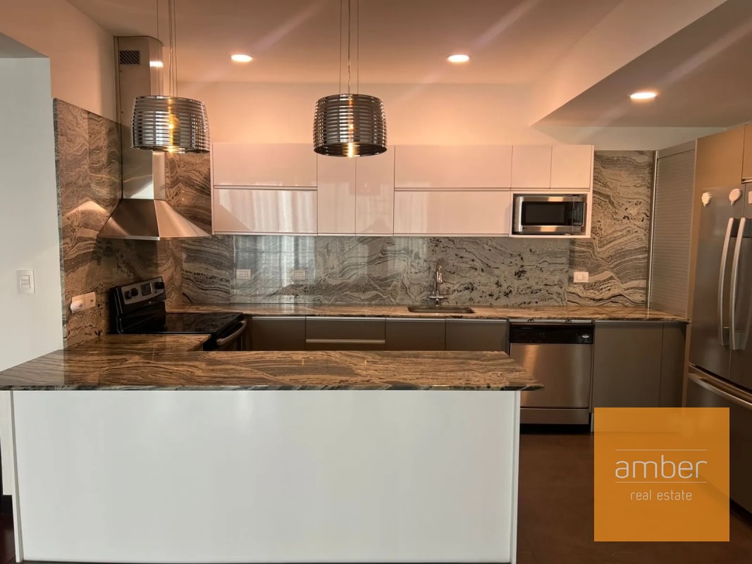 Apartamento en Edificio 19 Diez, zona 10 - 1
